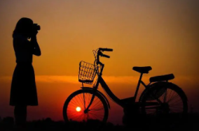 视频：一块宝石换一套房？看看当地人怎么说？